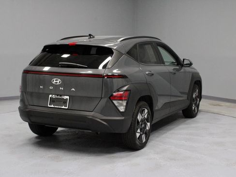 Used 2025 Hyundai Kona SEL FWD image 10