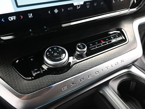 New 2026 Ford Expedition Max Platinum AWD/4WD image 16