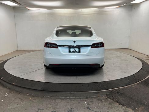 Used 2020 Tesla Model S Long Range image 4