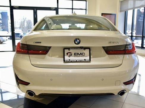Used 2020 BMW 330i xDrive Sedan w/ Driving Assistance Package image 5