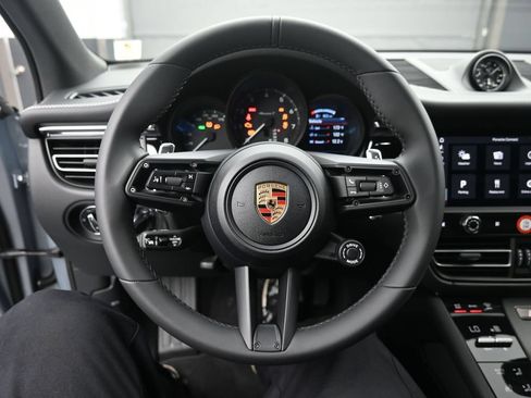 Certified 2025 Porsche Macan Turbo AWD/4WD image 10