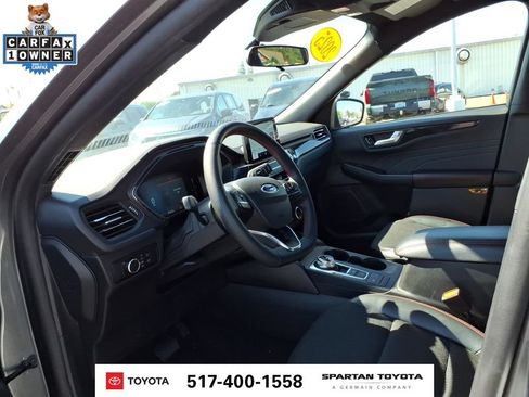 Used 2025 Ford Escape ST-Line FWD image 13