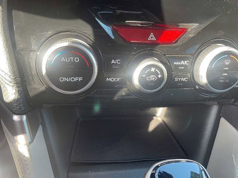 Used 2022 Subaru Forester Limited image 23