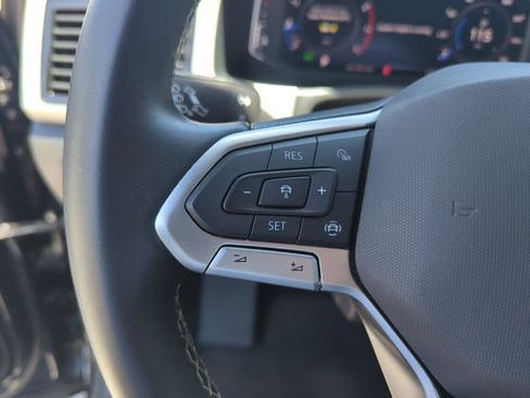 Used 2023 Volkswagen Atlas Cross Sport SE w/ Panoramic Sunroof Package FWD image 22