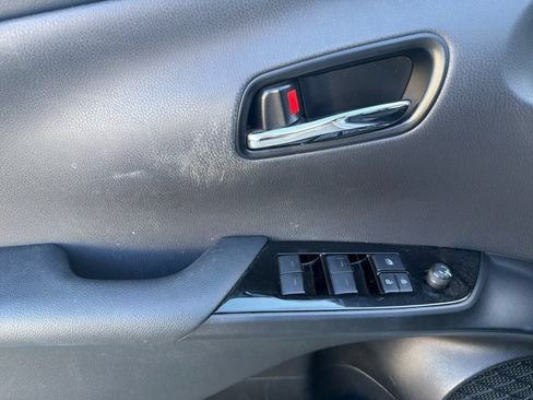 Used 2020 Toyota Prius Prime LE FWD image 10
