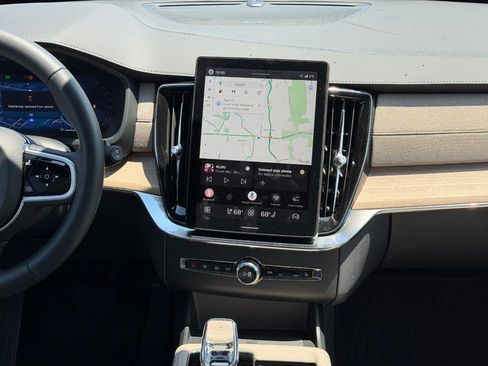 New 2026 Volvo XC90 B6 Plus w/ Protection Package Premier AWD/4WD image 7