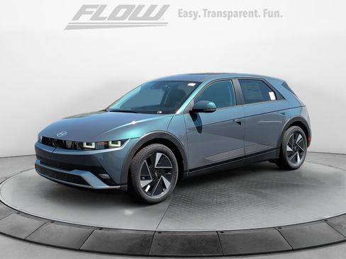 New 2026 Hyundai Ioniq 5 SEL RWD image 3