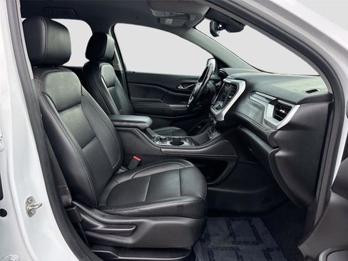 Used 2021 GMC Acadia SLT image 30