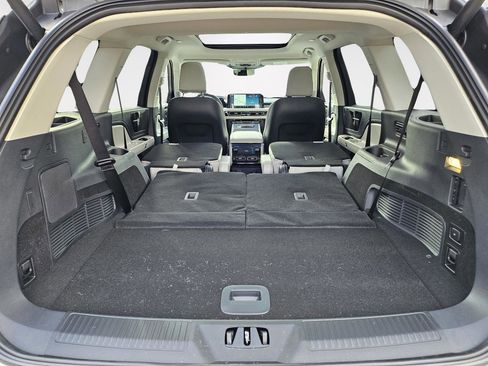 New 2026 Lincoln Aviator AWD image 29