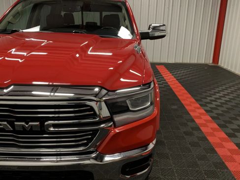 Used 2019 RAM 1500 Laramie image 9