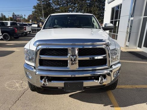 Used 2018 RAM 2500 SLT w/ Luxury Group image 9