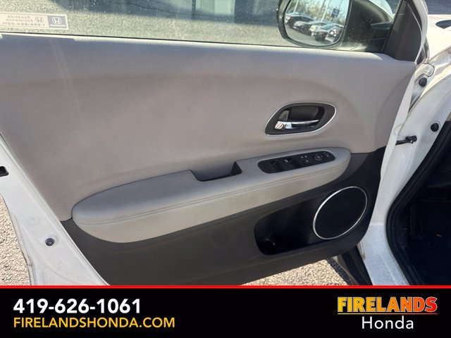 Used 2018 Honda HR-V EX image 16