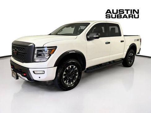Used 2024 Nissan Titan PRO-4X w/ Pro-4x Convenience Package AWD/4WD image 3