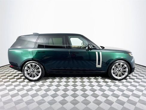 New 2026 Land Rover Range Rover Long Wheelbase SE image 4