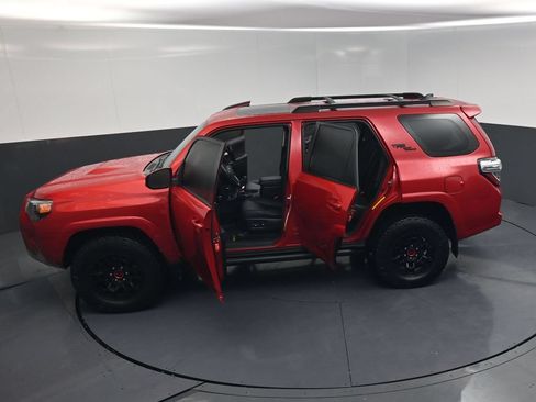 Used 2024 Toyota 4Runner TRD Off-Road Premium w/ Moonroof Package AWD/4WD image 27