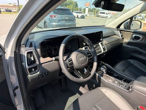 Used 2023 Kia Sorento X-Line EX AWD/4WD image 4