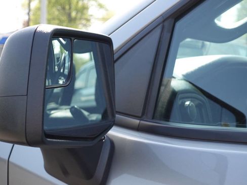 Used 2023 Chevrolet Silverado 1500 Custom AWD/4WD image 13