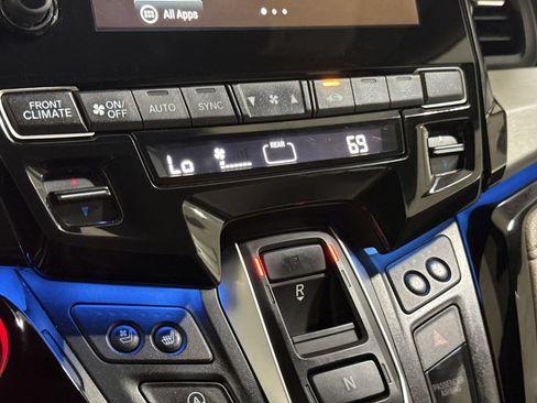 Used 2018 Honda Odyssey Elite image 17