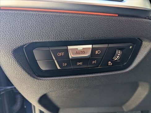 Used 2022 BMW 330i xDrive Sedan w/ Premium Package 2 image 11