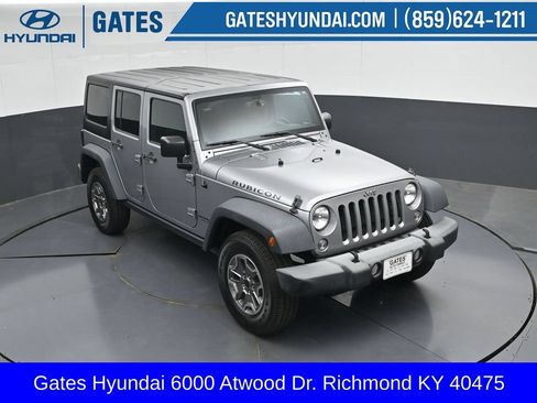Used 2015 Jeep Wrangler Unlimited Rubicon w/ Max Tow Package AWD/4WD image 38