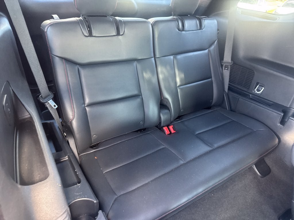 Used 2025 Ford Explorer ST-Line AWD/4WD image 15