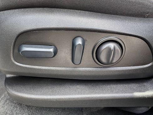 Used 2024 Chevrolet Equinox LT AWD/4WD image 17