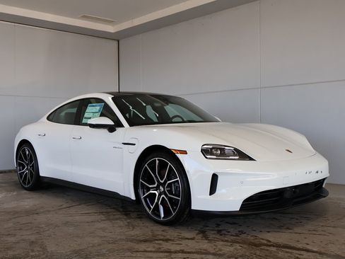 New 2025 Porsche Taycan image 9