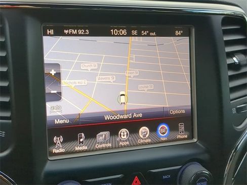 Used 2016 Jeep Grand Cherokee Limited image 26