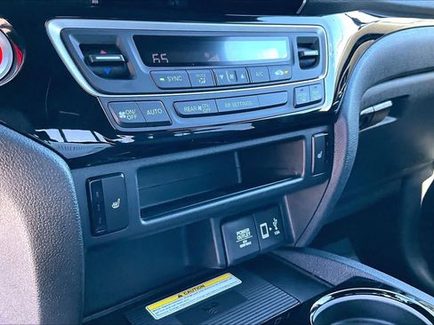 Used 2023 Honda Ridgeline Black Edition image 35