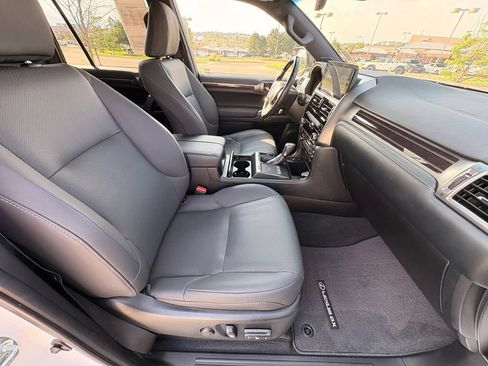 Used 2023 Lexus GX 460 Premium w/ Premium Plus Package AWD/4WD image 49