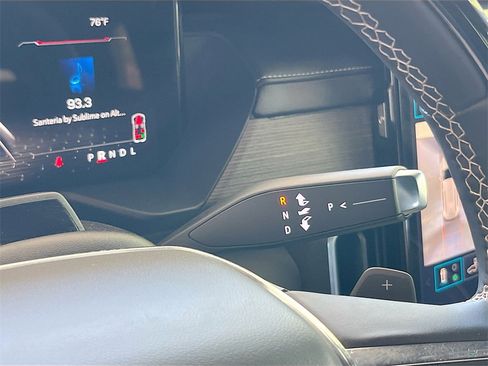 Used 2024 GMC Acadia Denali w/ Super Cruise Package image 17