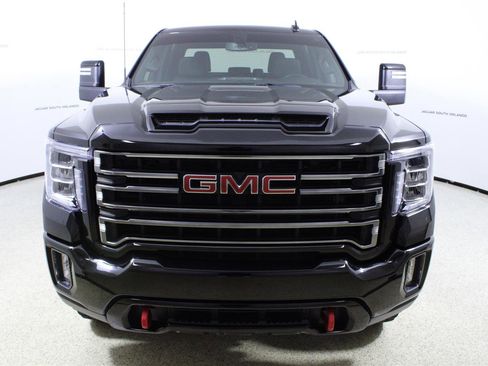 Used 2022 GMC Sierra 2500 AT4 AWD/4WD image 2