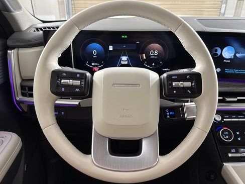 Used 2024 Hyundai Santa Fe Limited AWD/4WD image 16