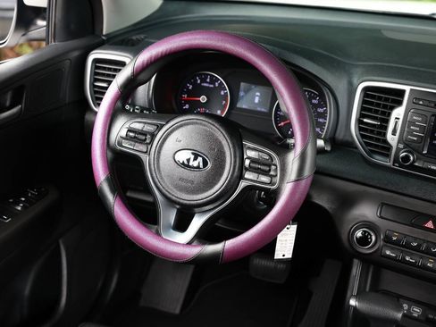 Used 2018 Kia Sportage LX FWD image 28