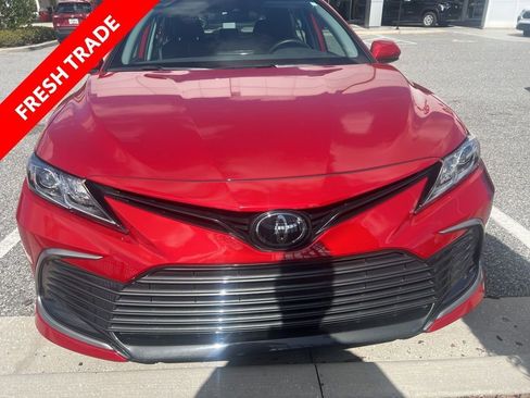 Used 2023 Toyota Camry LE image 4