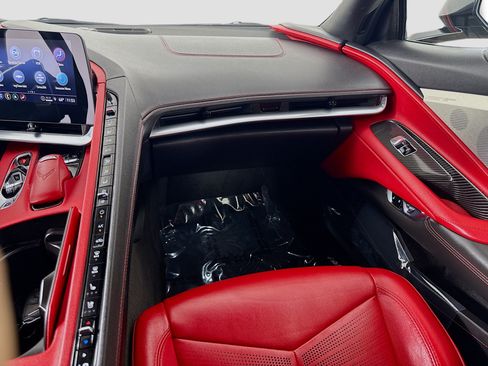 Used 2022 Chevrolet Corvette Stingray Preferred Cpe w/ Z51 Performance Package RWD image 25