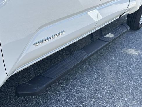 Used 2025 Toyota Tacoma SR5 image 13