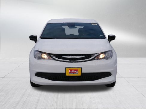 New 2026 Chrysler Voyager LX image 2