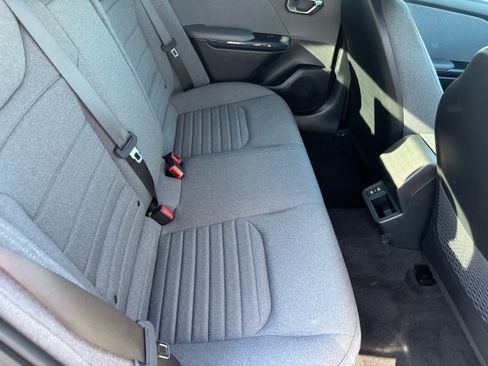 Used 2025 Kia K4 EX image 10