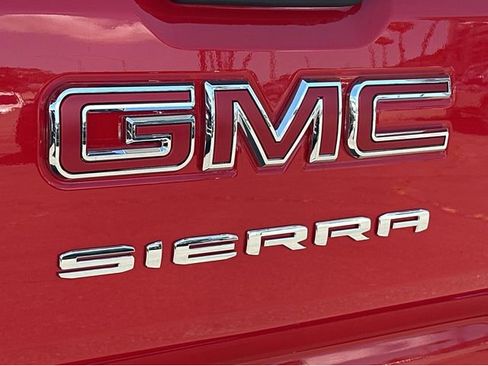 New 2026 GMC Sierra 1500 Elevation AWD/4WD image 9
