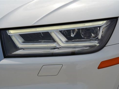 Used 2019 Audi SQ5 Prestige AWD/4WD image 32