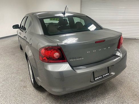 Used 2013 Dodge Avenger SXT image 7