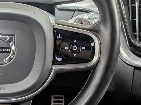 Used 2020 Volvo XC60 T8 R-Design AWD/4WD image 34
