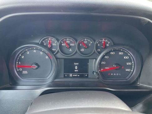 Used 2020 Chevrolet Silverado 1500 Custom w/ Custom Value Package image 28