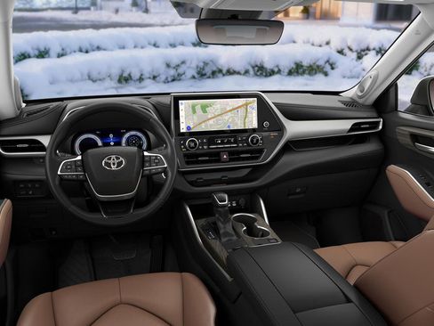 New 2025 Toyota Highlander XLE image 19