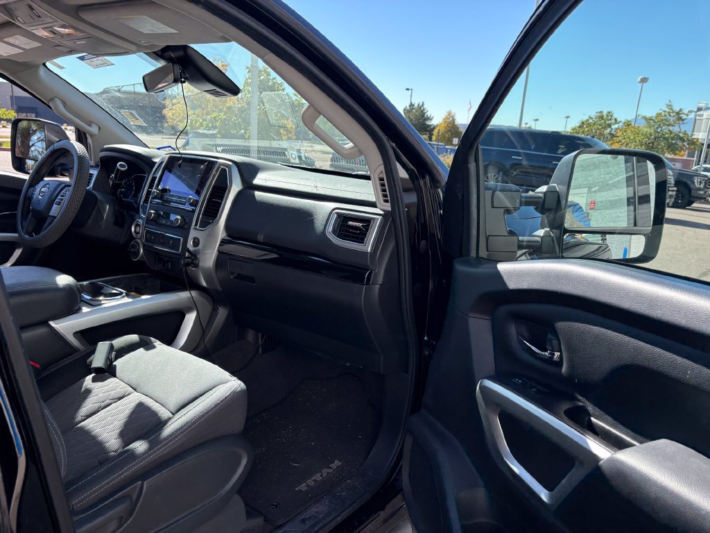 Used 2024 Nissan Titan SV w/ SV Convenience Package AWD/4WD image 28