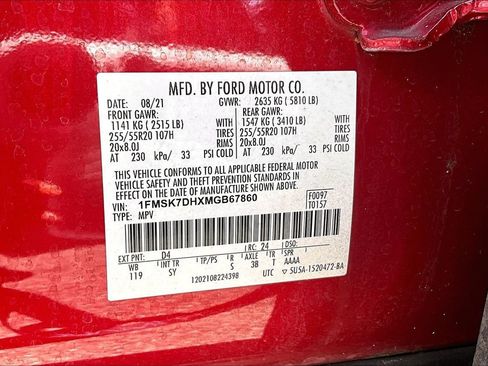Used 2021 Ford Explorer XLT w/ Equipment Group 202A RWD image 16