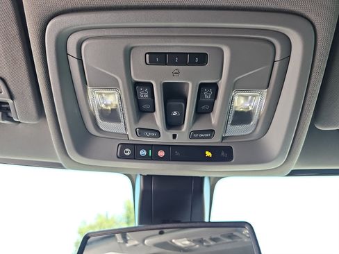 Used 2021 GMC Sierra 1500 Denali w/ Driver Alert Package II AWD/4WD image 25