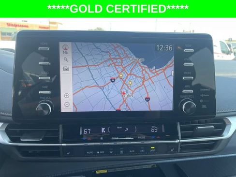 Used 2022 Toyota Sienna XLE Woodland Edition AWD/4WD image 24