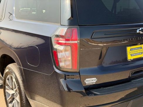 Used 2024 Chevrolet Suburban Z71 w/ Luxury Package image 9